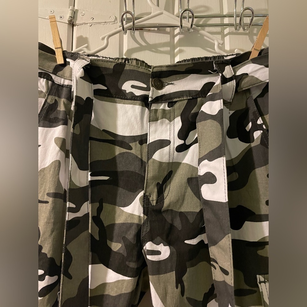 Almost famous camo tie joggers-large NWOT - Picture 4 of 8